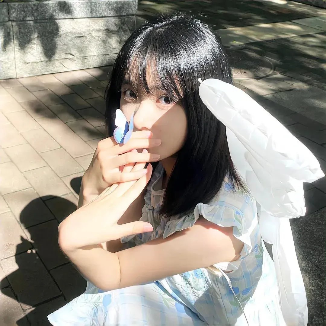 他在窥视你